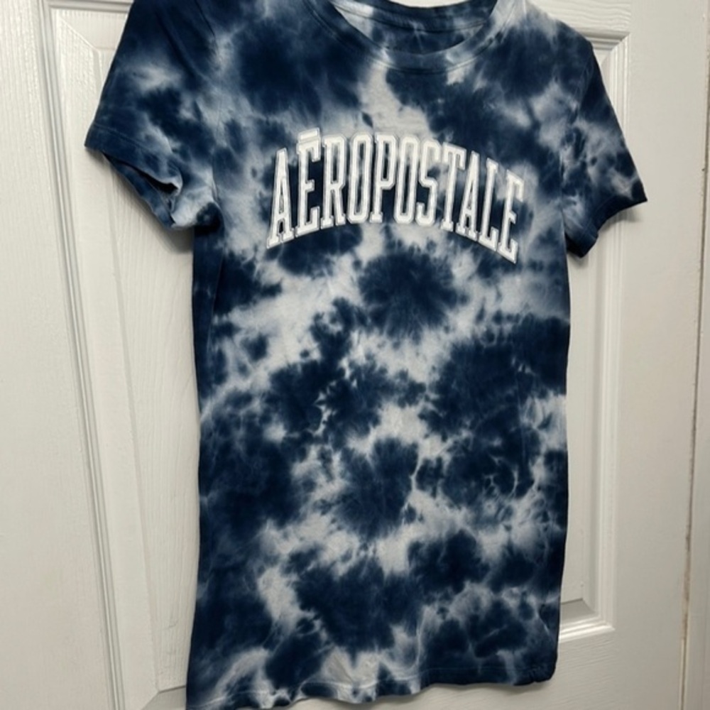 Women’s Aeropostale Blue Tie-Dye T-Shirt Size Medium